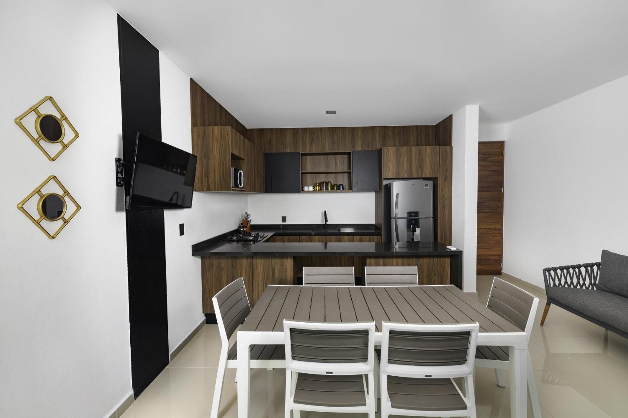 Angelina 28 Beachfront And Family Apartments - Modern And Relaxing Long Stays - 20 Min From Cancun Airport Puerto Morelos Exterior foto
